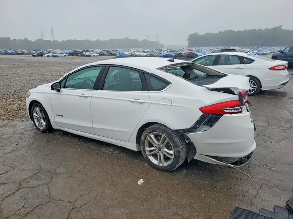 3FA6P0LU1JR117582 2018 FORD FUSION - Image 2
