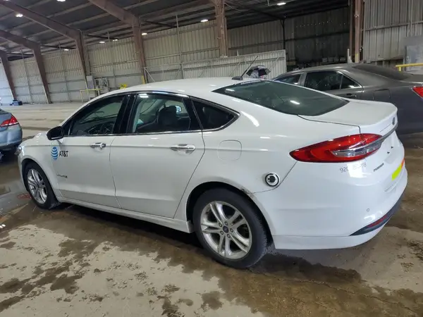 3FA6P0LU1JR118683 2018 FORD FUSION - Image 2