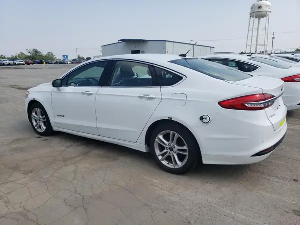 3FA6P0LU1JR118733 2018 FORD FUSION - Image 2