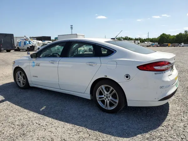 3FA6P0LU1JR118814 2018 FORD FUSION - Image 2