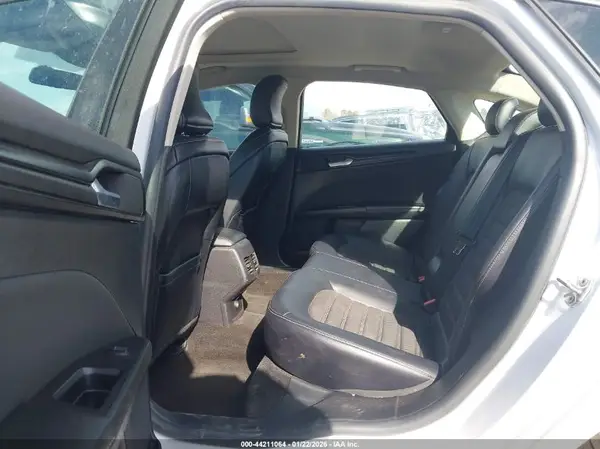 3FA6P0LU1JR128016 2018 FORD FUSION - Image 8
