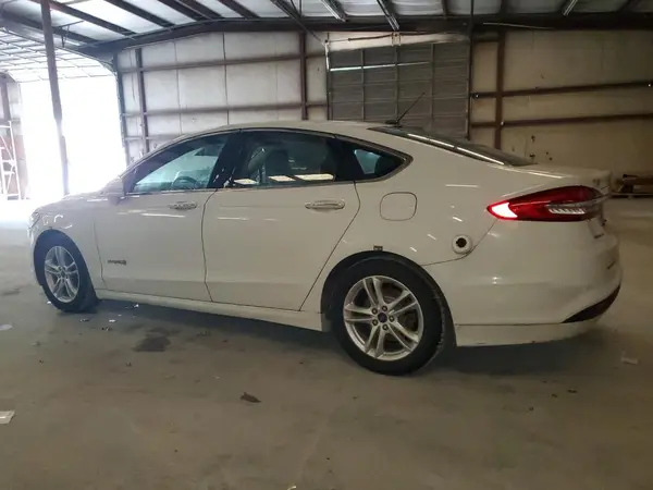 3FA6P0LU1JR129943 2018 FORD FUSION - Image 2