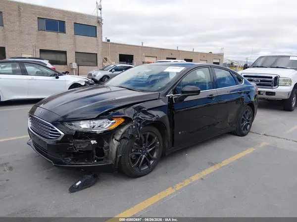 3FA6P0LU1JR137525 2018 FORD FUSION - Image 2