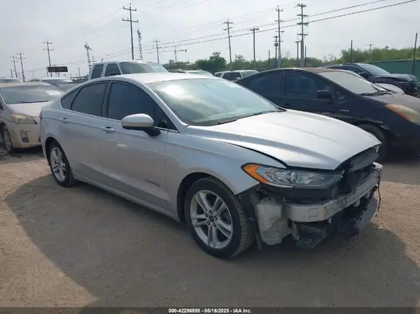 3FA6P0LU1JR157595 2018 FORD FUSION - Image 1