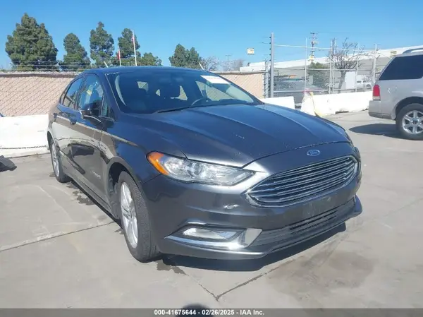 3FA6P0LU1JR162070 2018 FORD FUSION - Image 1
