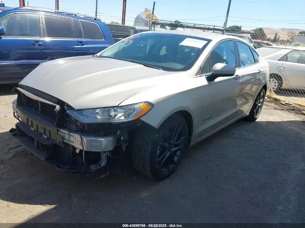 3FA6P0LU1JR167897 2018 FORD FUSION - Image 2