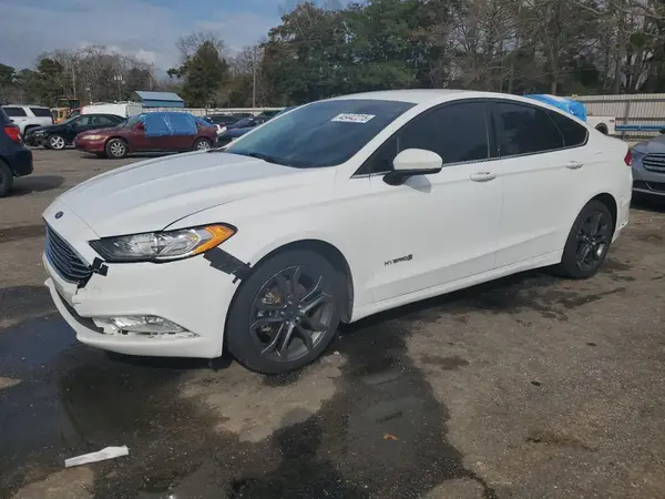 3FA6P0LU1JR169813 2018 FORD FUSION - Image 1