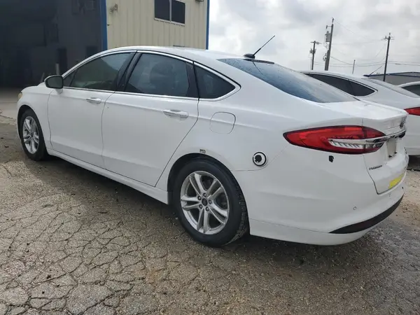 3FA6P0LU1JR171819 2018 FORD FUSION - Image 2