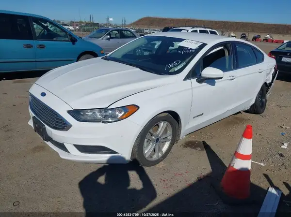 3FA6P0LU1JR173361 2018 FORD FUSION - Image 2