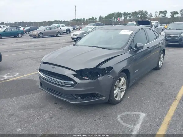 3FA6P0LU1JR173733 2018 FORD FUSION - Image 2