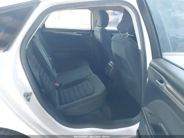 3FA6P0LU1JR191875 2018 FORD FUSION - Image 8