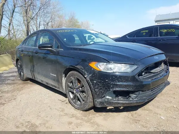 3FA6P0LU1JR210845 2018 FORD FUSION - Image 1