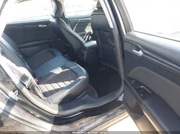 3FA6P0LU1JR210845 2018 FORD FUSION - Image 8