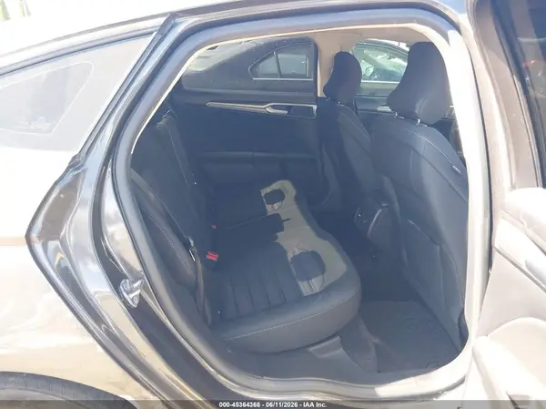 3FA6P0LU1JR211624 2018 FORD FUSION - Image 8