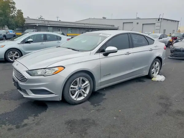 3FA6P0LU1JR235499 2018 FORD FUSION - Image 1