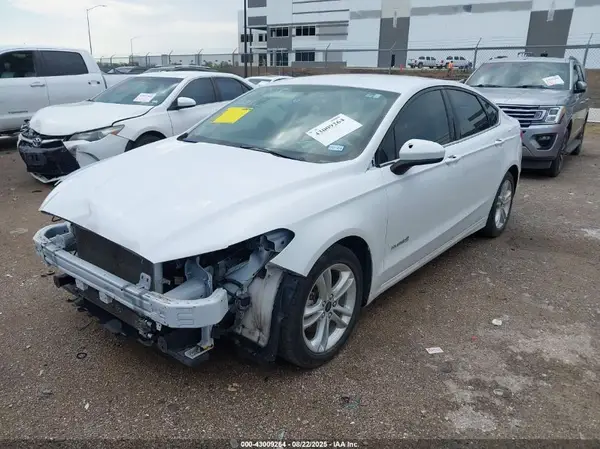 3FA6P0LU1JR240296 2018 FORD FUSION - Image 2