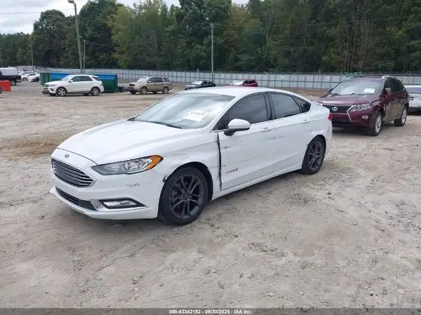 3FA6P0LU1JR248639 2018 FORD FUSION - Image 2