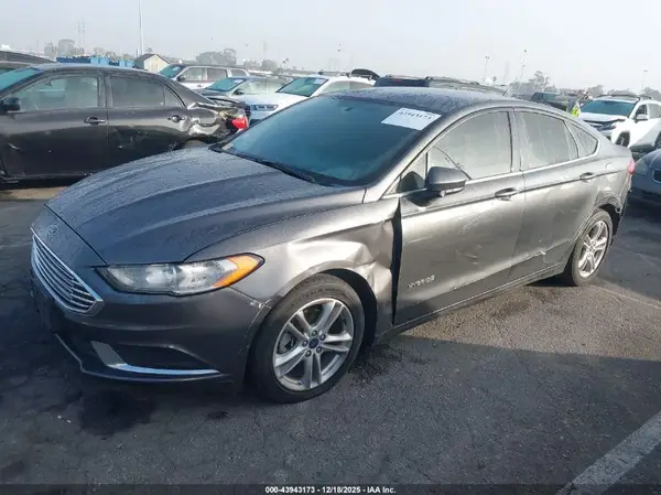 3FA6P0LU1JR249967 2018 FORD FUSION - Image 2