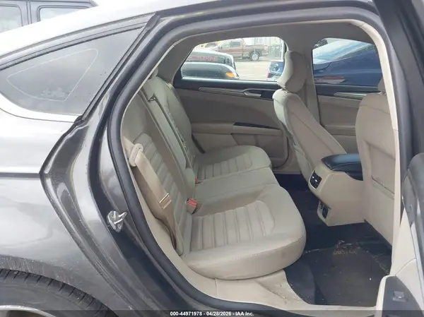 3FA6P0LU1JR250620 2018 FORD FUSION - Image 8