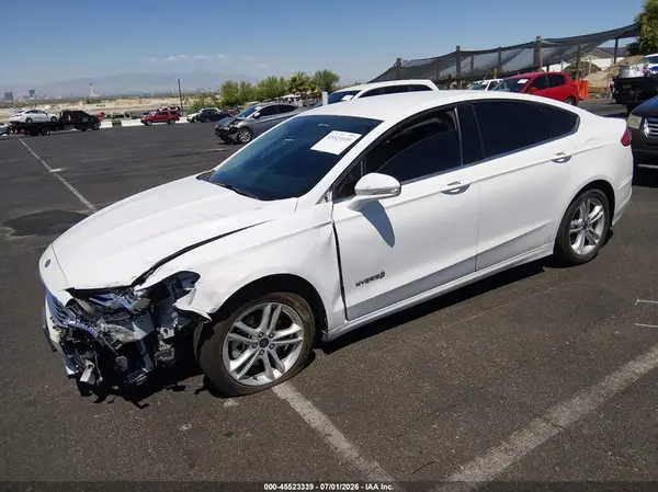 3FA6P0LU1JR261259 2018 FORD FUSION - Image 2