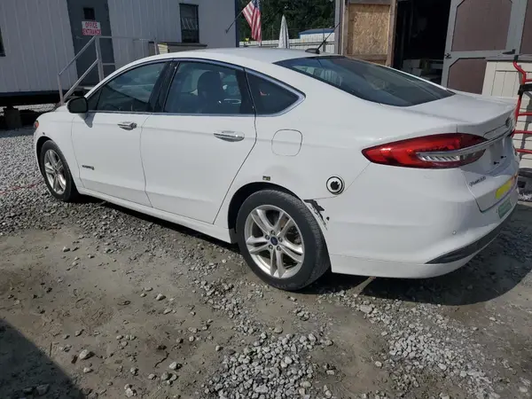 3FA6P0LU1JR281916 2018 FORD FUSION - Image 2