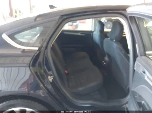 3FA6P0LU1KR100427 2019 FORD FUSION - Image 8