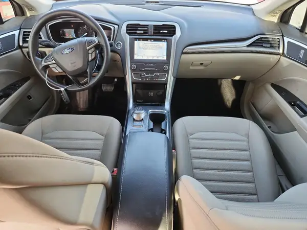 3FA6P0LU1KR103604 2019 FORD FUSION - Image 8