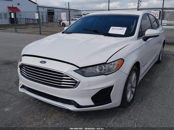 3FA6P0LU1KR106261 2019 FORD FUSION - Image 2