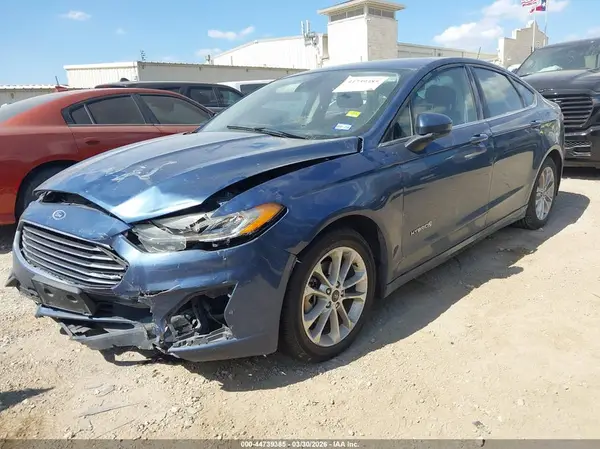 3FA6P0LU1KR118295 2019 FORD FUSION - Image 2