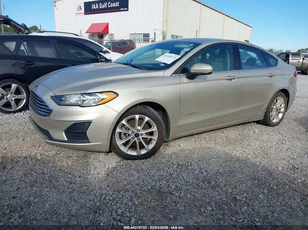 3FA6P0LU1KR119947 2019 FORD FUSION - Image 2