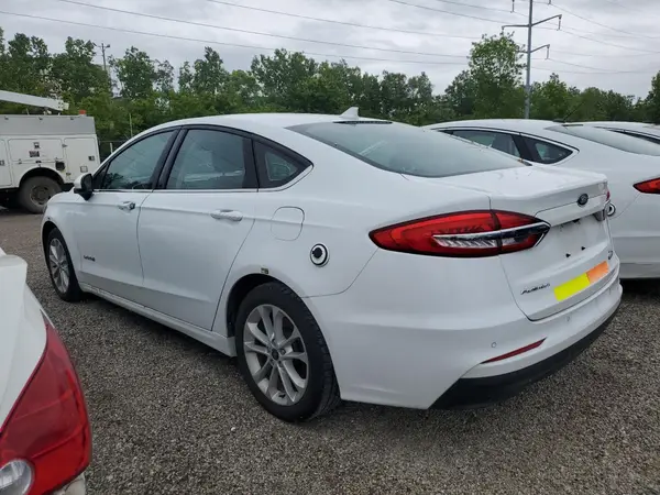3FA6P0LU1KR124808 2019 FORD FUSION - Image 2