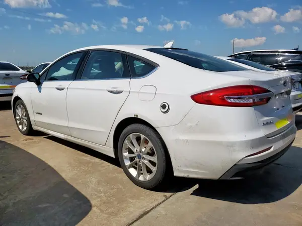 3FA6P0LU1KR124923 2019 FORD FUSION - Image 2
