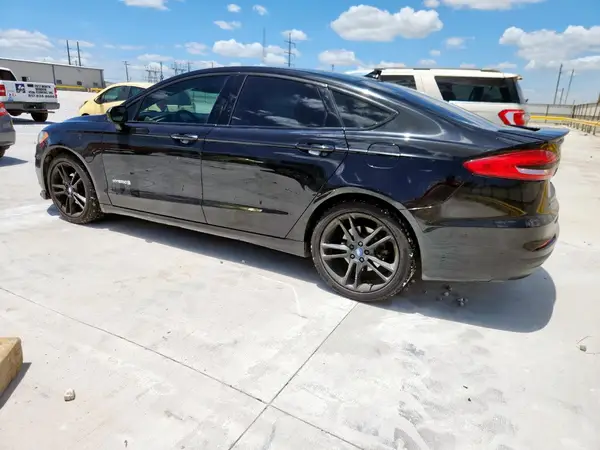 3FA6P0LU1KR139955 2019 FORD FUSION - Image 2