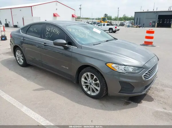 3FA6P0LU1KR143939 2019 FORD FUSION - Image 1