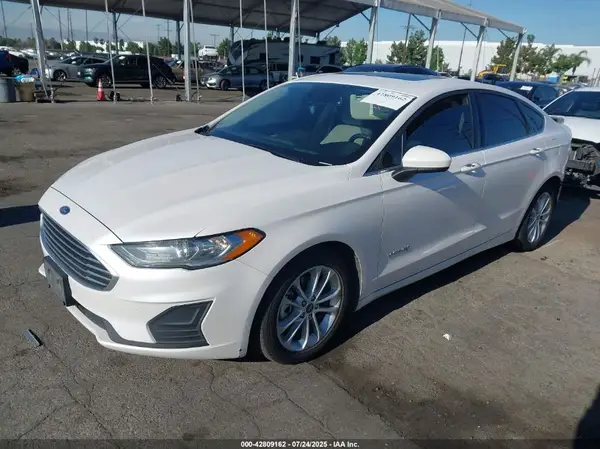 3FA6P0LU1KR149126 2019 FORD FUSION - Image 2