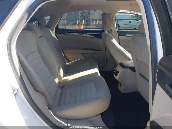 3FA6P0LU1KR149126 2019 FORD FUSION - Image 8