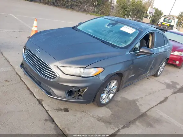 3FA6P0LU1KR151779 2019 FORD FUSION - Image 2
