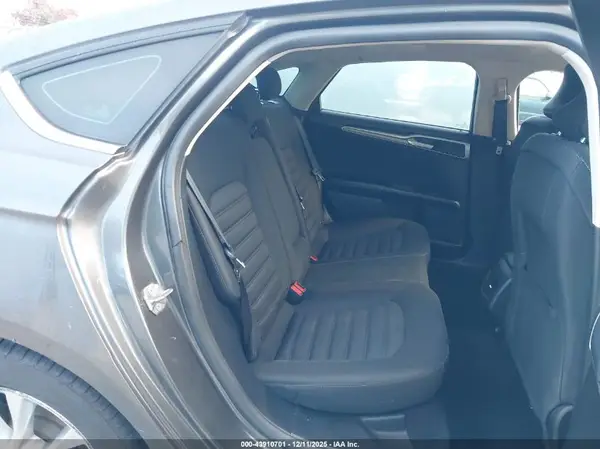 3FA6P0LU1KR151779 2019 FORD FUSION - Image 8