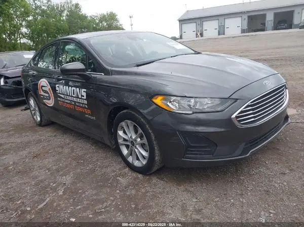 3FA6P0LU1KR154794 2019 FORD FUSION - Image 1
