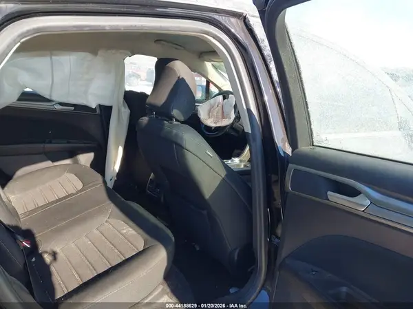 3FA6P0LU1KR195958 2019 FORD FUSION - Image 8