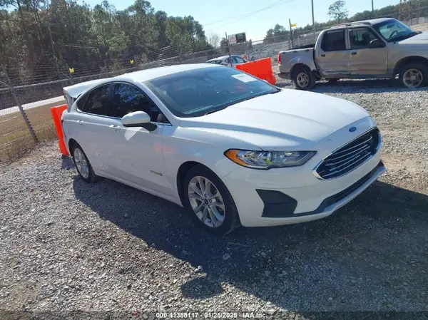 3FA6P0LU1KR204657 2019 FORD FUSION - Image 1