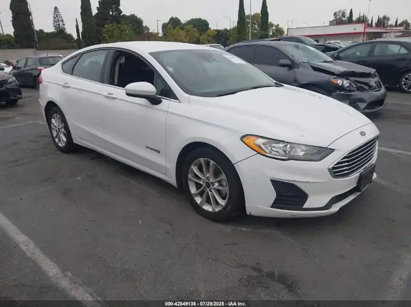 3FA6P0LU1KR205310 2019 FORD FUSION - Image 1