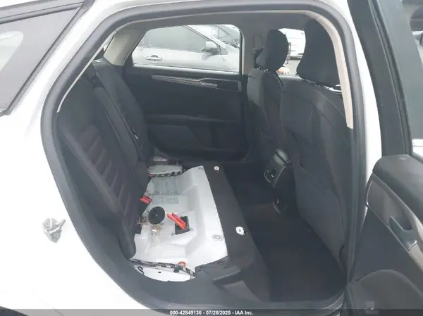 3FA6P0LU1KR205310 2019 FORD FUSION - Image 8