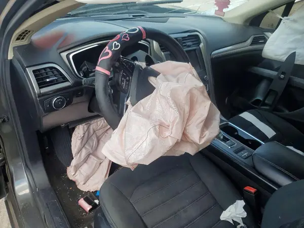3FA6P0LU1KR205579 2019 FORD FUSION - Image 8