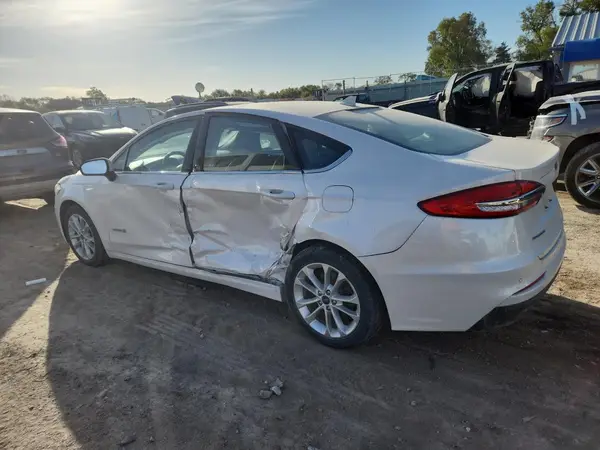 3FA6P0LU1KR207963 2019 FORD FUSION - Image 2
