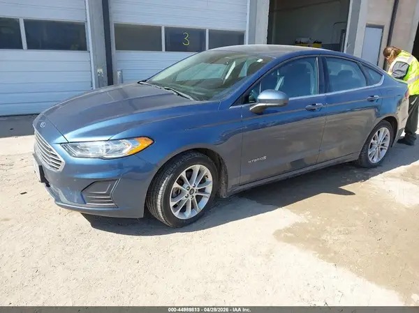 3FA6P0LU1KR211169 2019 FORD FUSION - Image 2