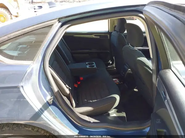 3FA6P0LU1KR211169 2019 FORD FUSION - Image 8