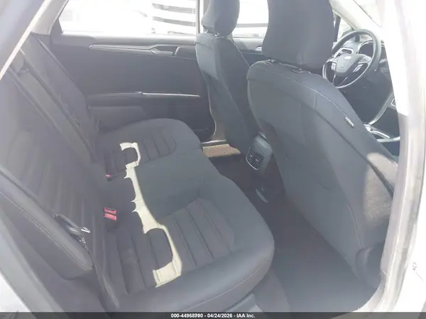 3FA6P0LU1KR211480 2019 FORD FUSION - Image 8