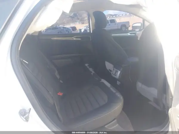 3FA6P0LU1KR220468 2019 FORD FUSION - Image 8