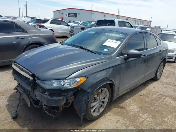 3FA6P0LU1KR221717 2019 FORD FUSION - Image 2